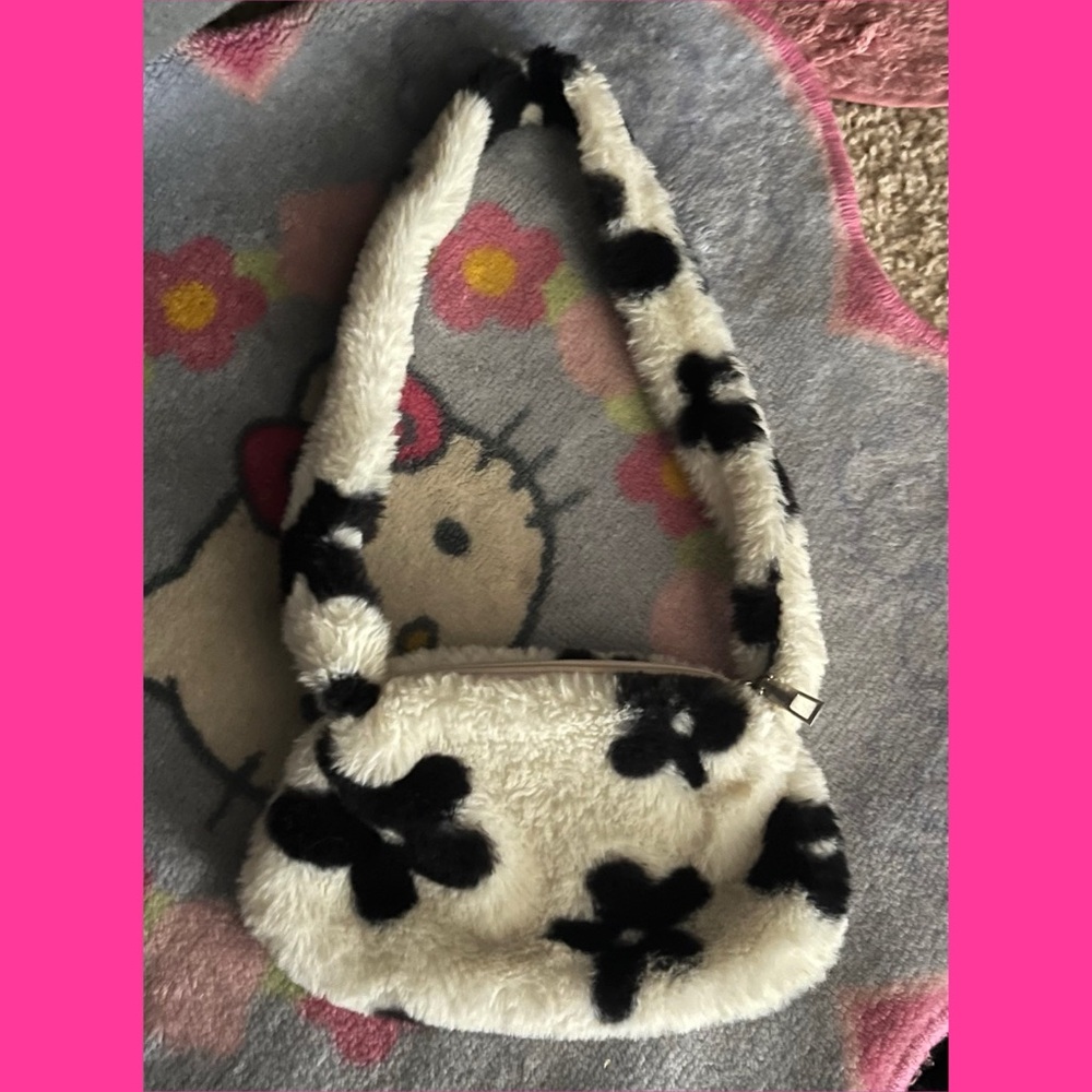 Fluffy Flower Print Shoulder Purse